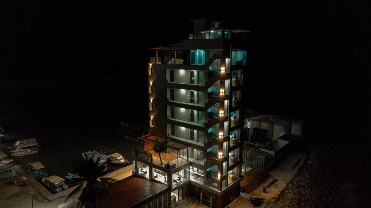 Swarn By Hawks Hotels Kamadhoo Экстерьер фото
