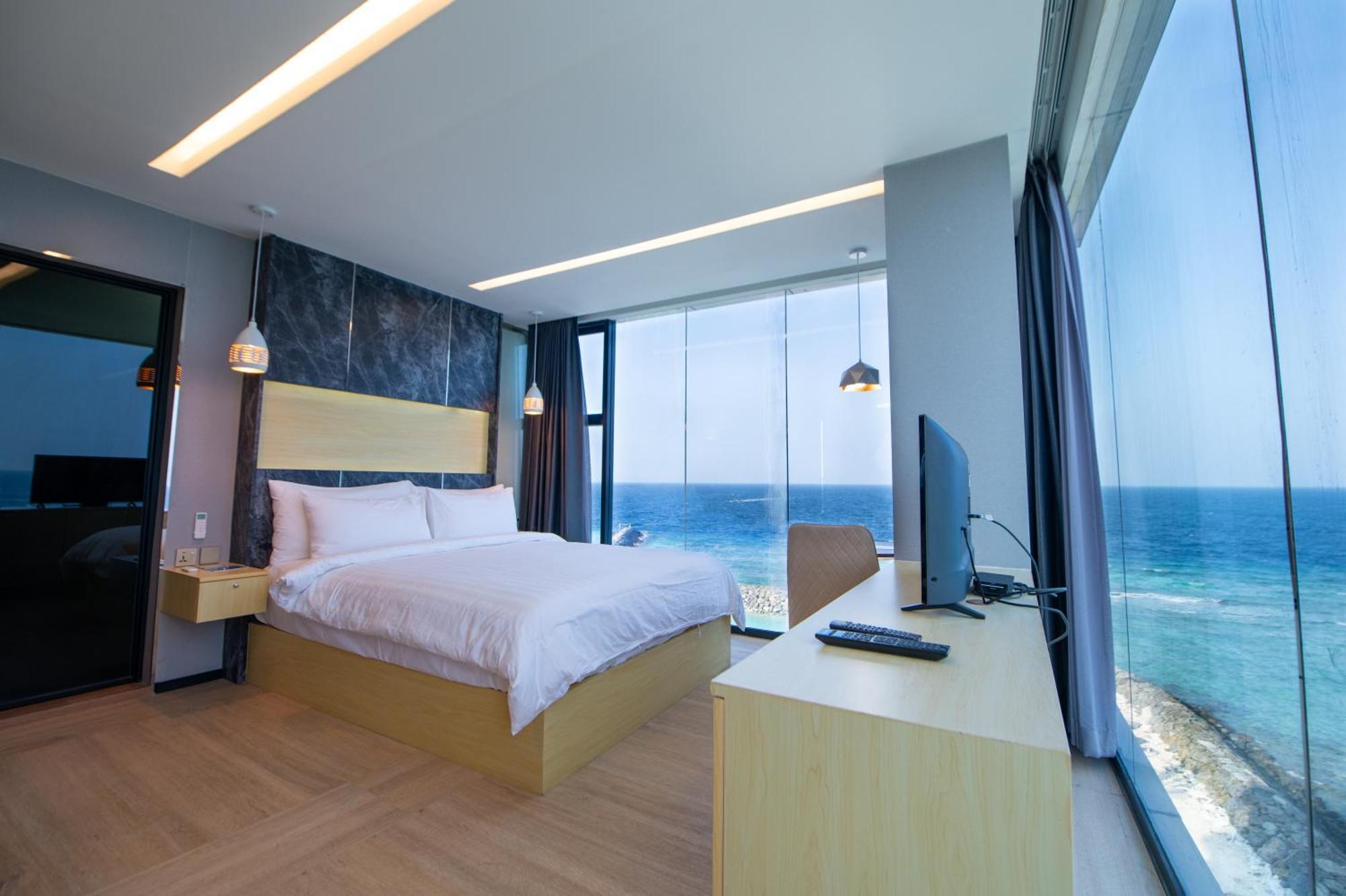 Swarn By Hawks Hotels Kamadhoo Экстерьер фото