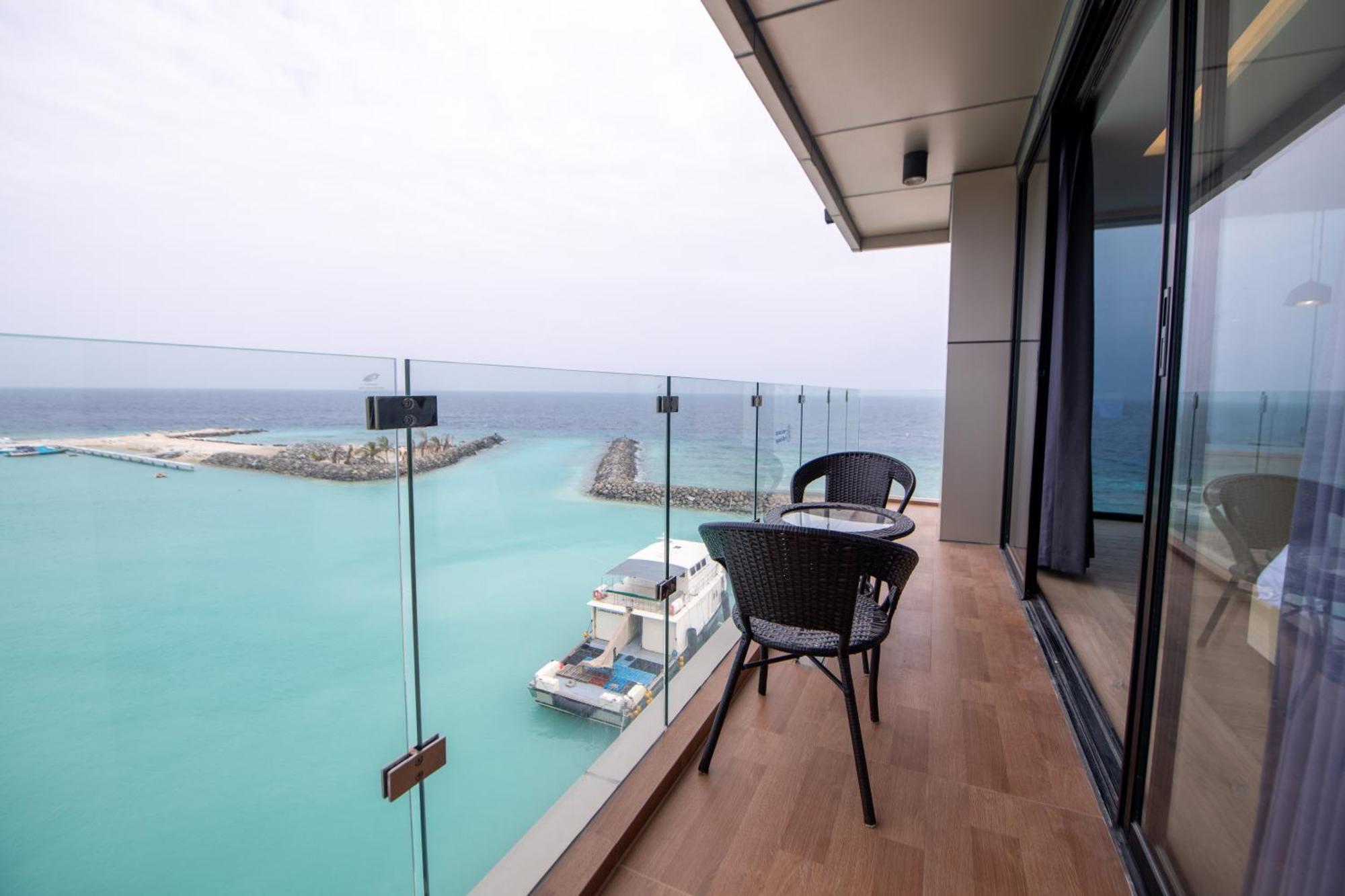 Swarn By Hawks Hotels Kamadhoo Экстерьер фото